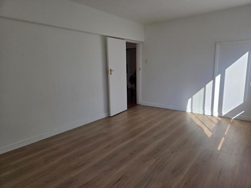 3 Bedroom Property for Sale in Sea Point Western Cape